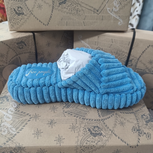 Courdroy Criss-cross Slippers - Picture 5 of 7